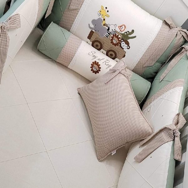 set de cuna Leon Soy el Rey en Lima Perú verde marron beige animales de la selva con protectores clásicos